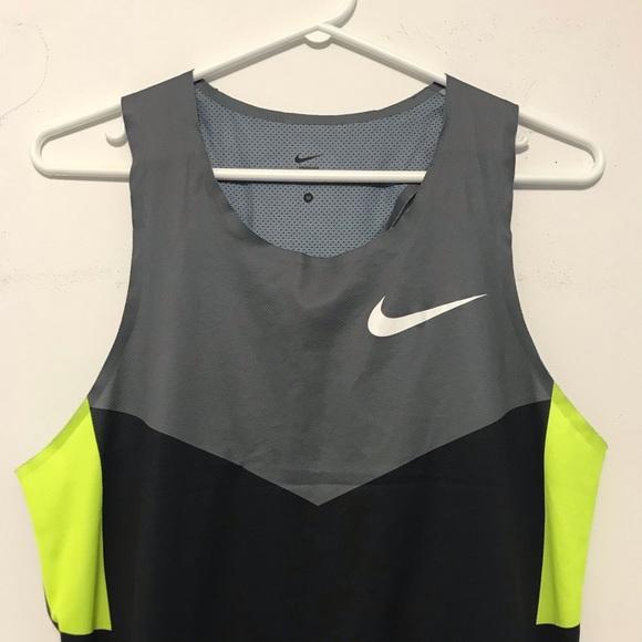 Active Shirt - Picture 2 of 3